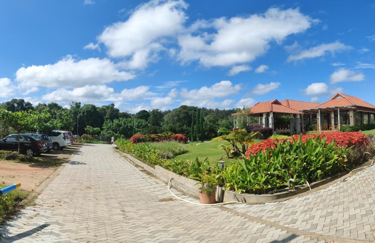 Biranji Aqua Retreat Otel Chikmagalūr Dış mekan fotoğraf